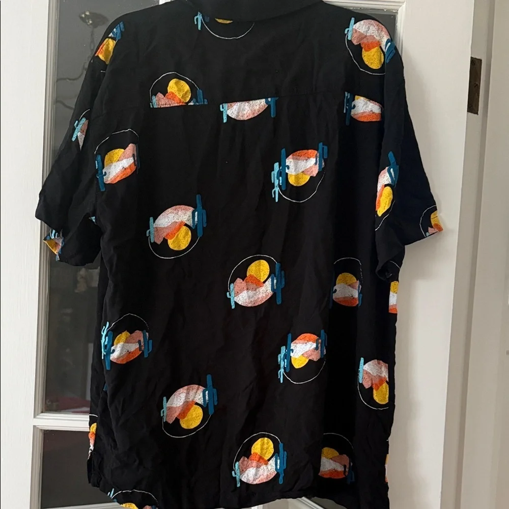 Cactus Black button up - Picture 3 of 6